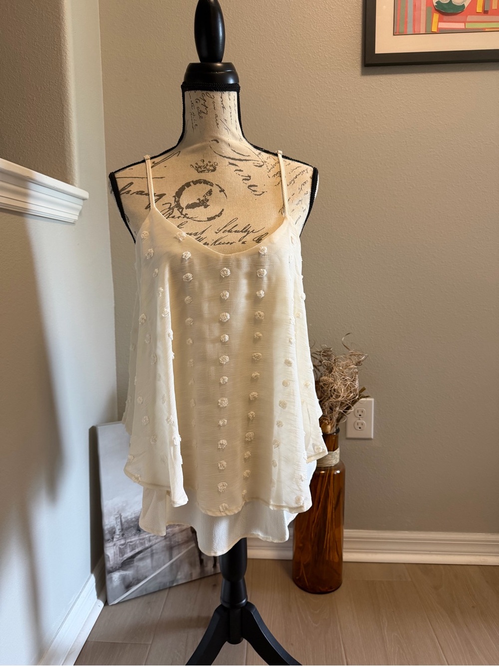GiGio Textured Ivory Camisole